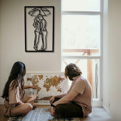 عاشق يحمل المظلة