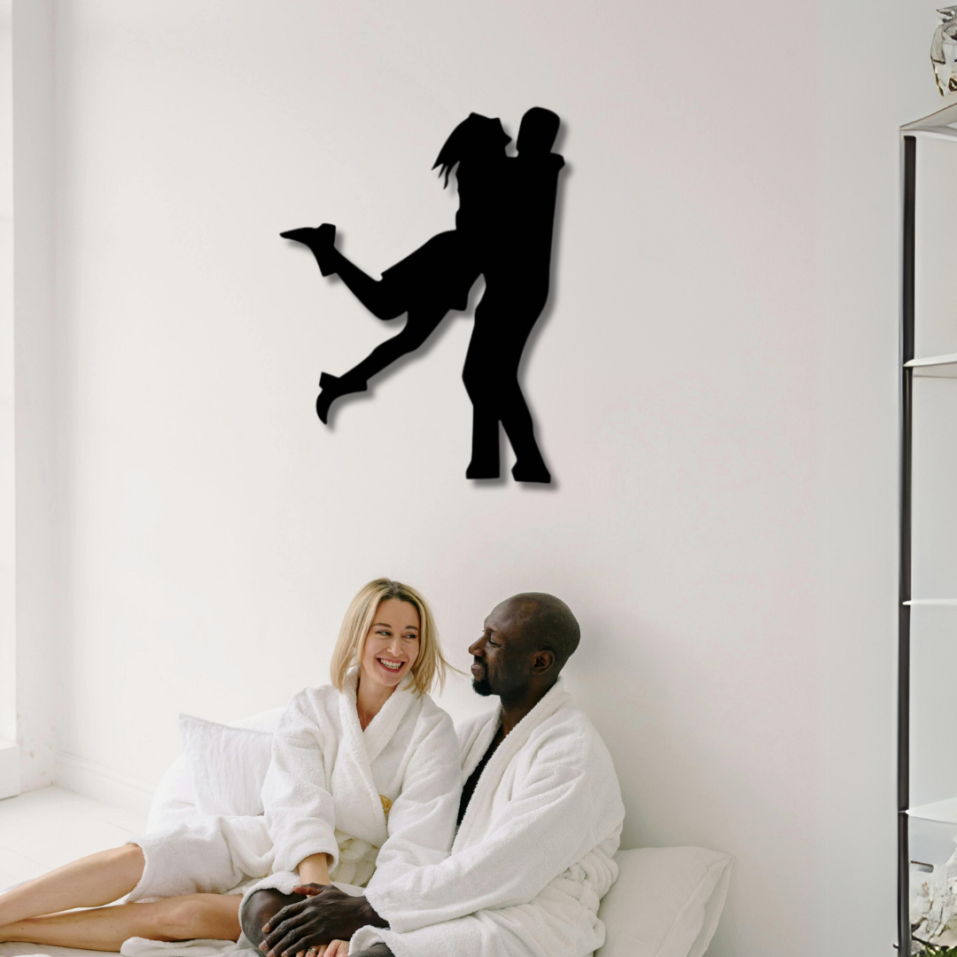 احتضان الزوجين