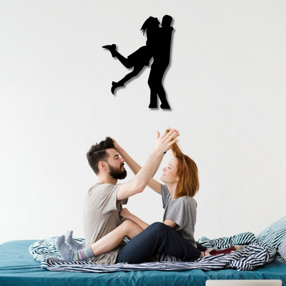 احتضان الزوجين